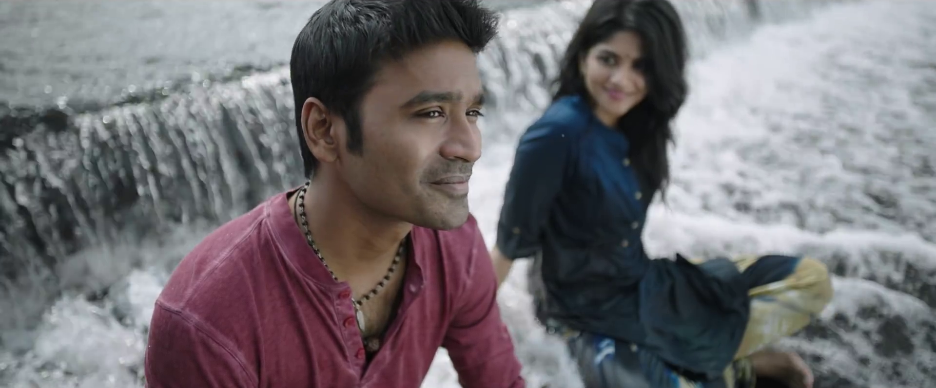 Ennai Nokki Paayum Thota